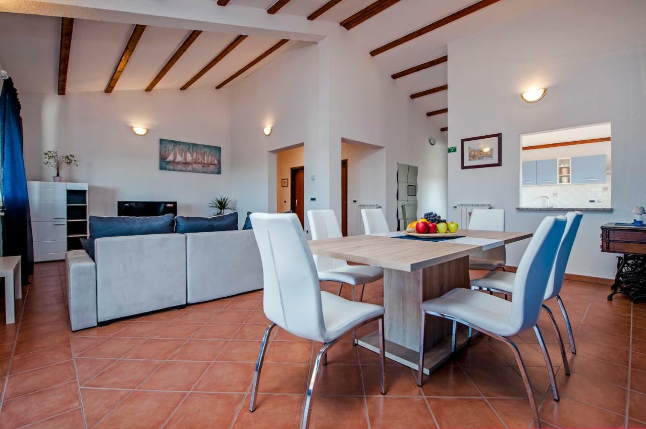 Apartment Bora Rovinj Buitenkant foto