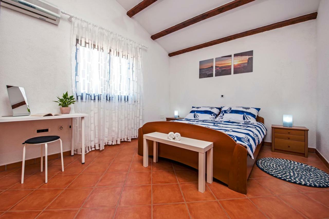 Apartment Bora Rovinj Buitenkant foto